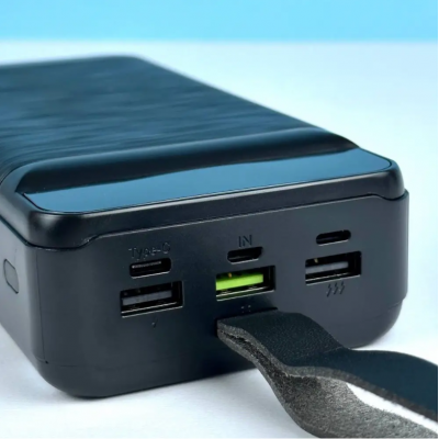 Павербанк 40000mAh Mustang PD20+QC3.0 22.5W Черный Павербанк 40000mAh Mustang PD20+QC3.0 22.5W Черный