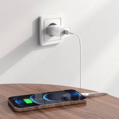 Сетевое зарядное устройство HOCO N14 PD (1Type-C/20W) + Type-C - Lightning Сетевое зарядное устройство HOCO N14 PD (1Type-C/20W) + Type-C - Lightning