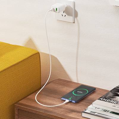 СЗУ HOCO N5 PD 20W+ QC3.0 (1USB/1Type-C/3A) + Type-C - Type-C СЗУ HOCO N5 PD 20W+ QC3.0 (1USB/1Type-C/3A) + Type-C - Type-C